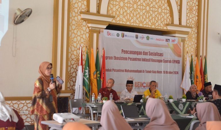OJK-Tingkatkan-Literasi-dan-Inklusi-Keuangan-Syariah-Melalui-Pesantren