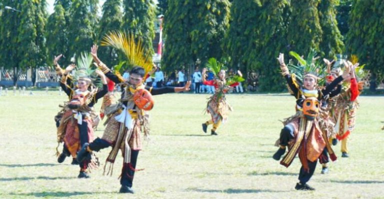 FotoGrid_20251005_105405611-780x405