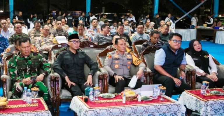 FotoGrid_20260101_151043326-780x405